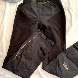 NWOT Gore-Tex paclite bike outdoor rain pants